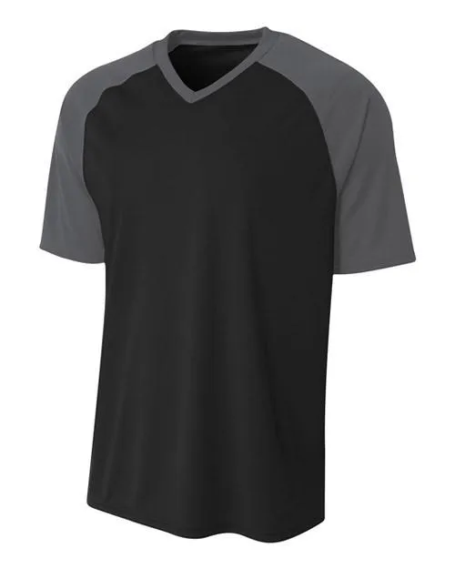 A4 Jersey de softball con cuello en V raglan Strike Performance