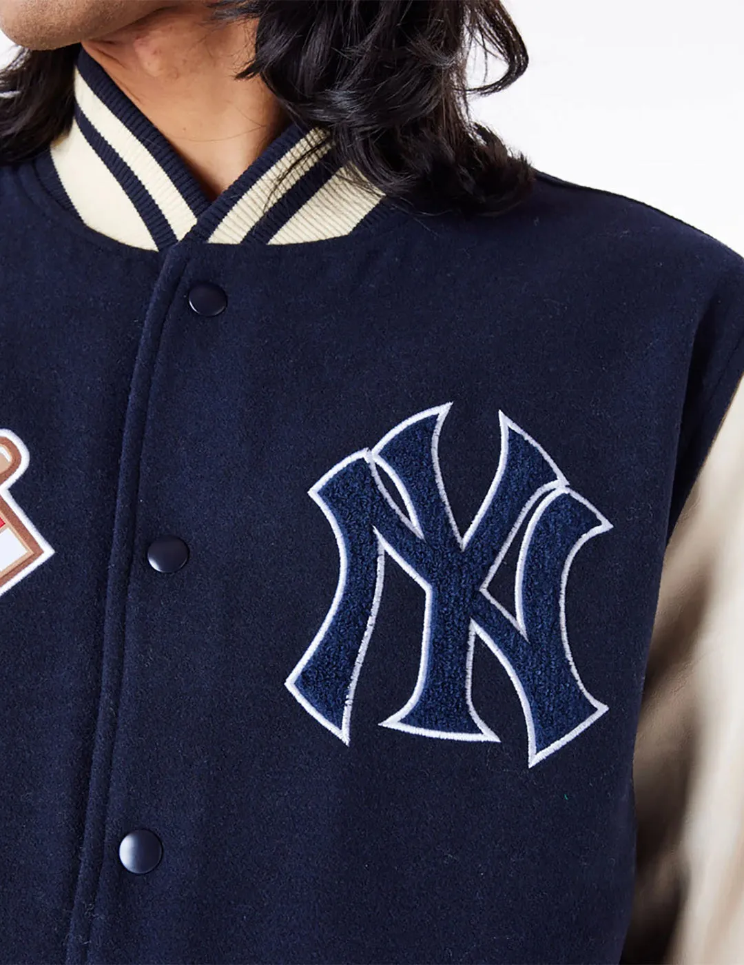 Chaqueta New Era MLB Yankees Varsity Patch Azul