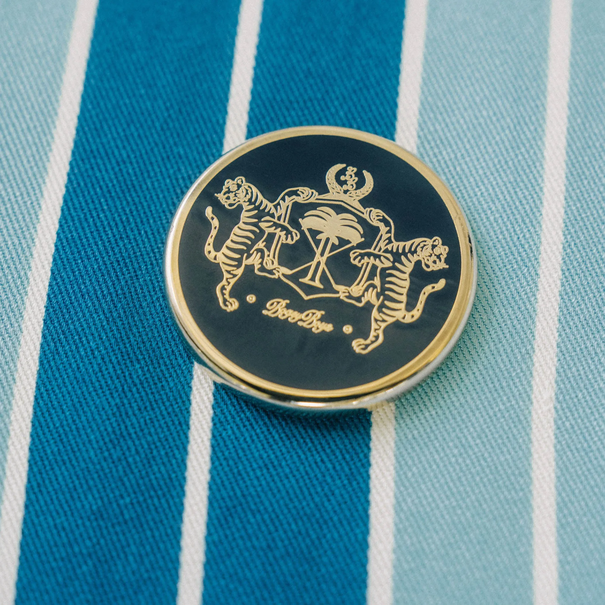 Crest Ball Marker - Blue