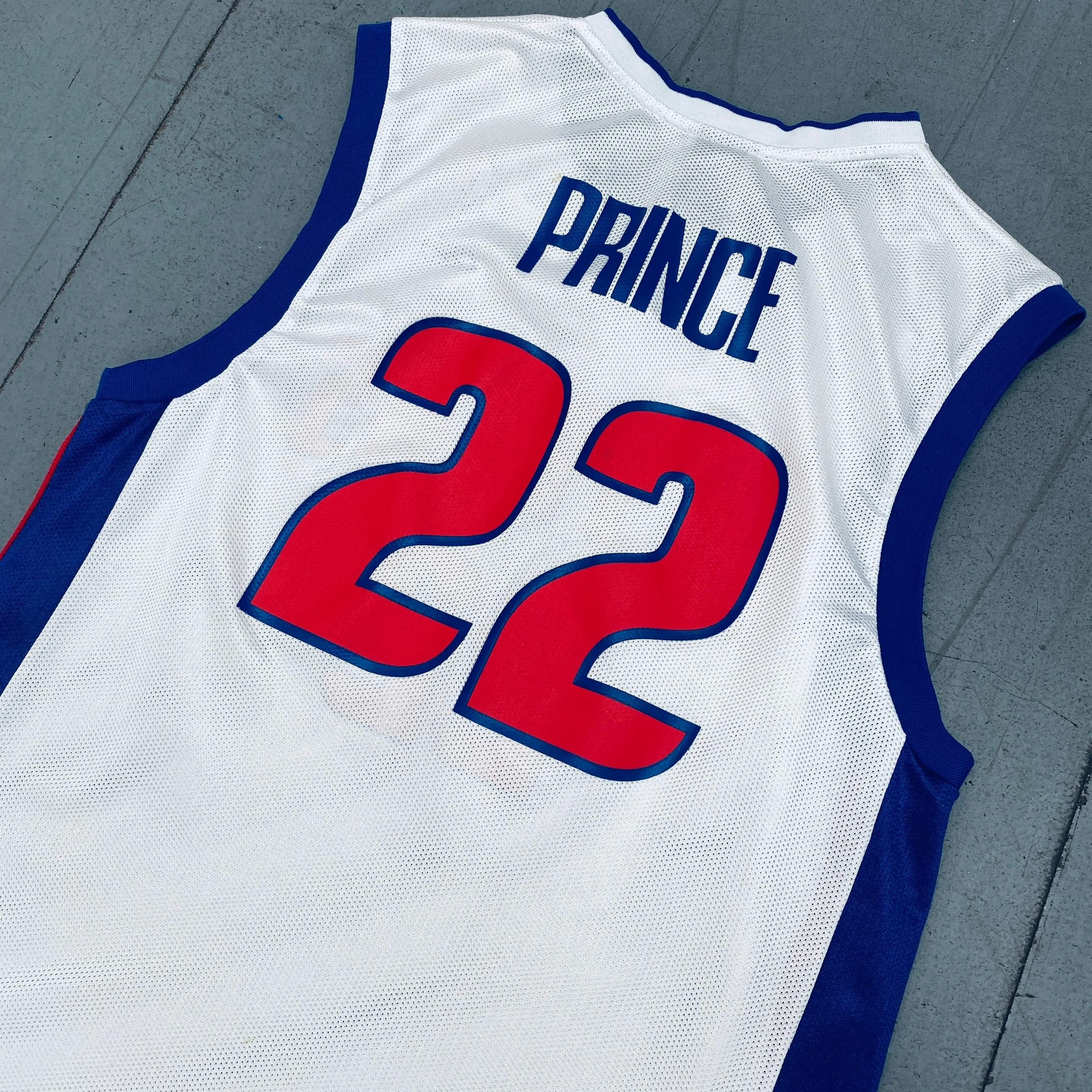 Detroit Pistons: Tayshaun Prince 2003/04 White Reebok Jersey (M)