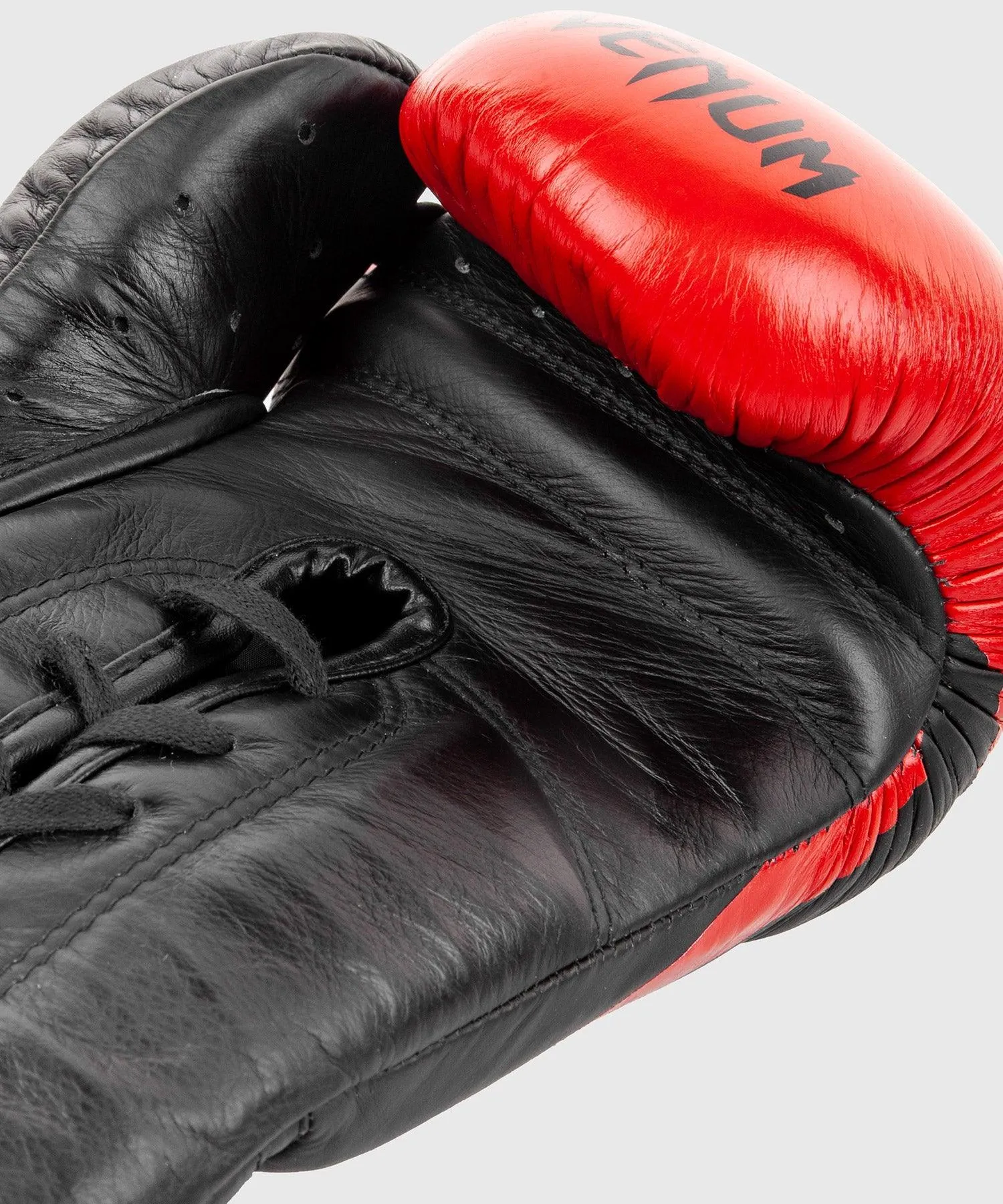 Guantes de Boxeo profesional Venum Hammer – Cordones - Negro/Rojo