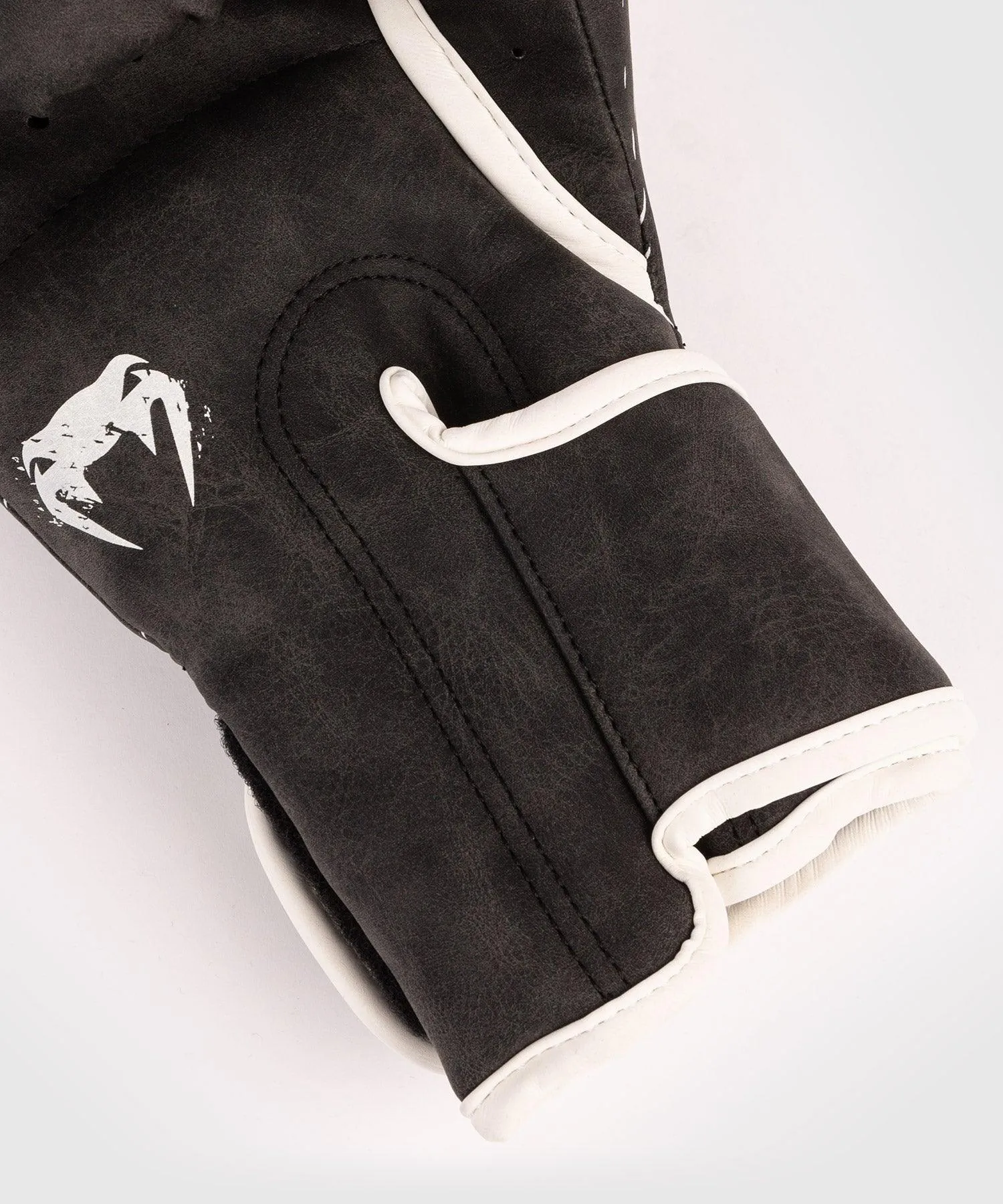 Guantes de boxeo Venum GLDTR 4.0