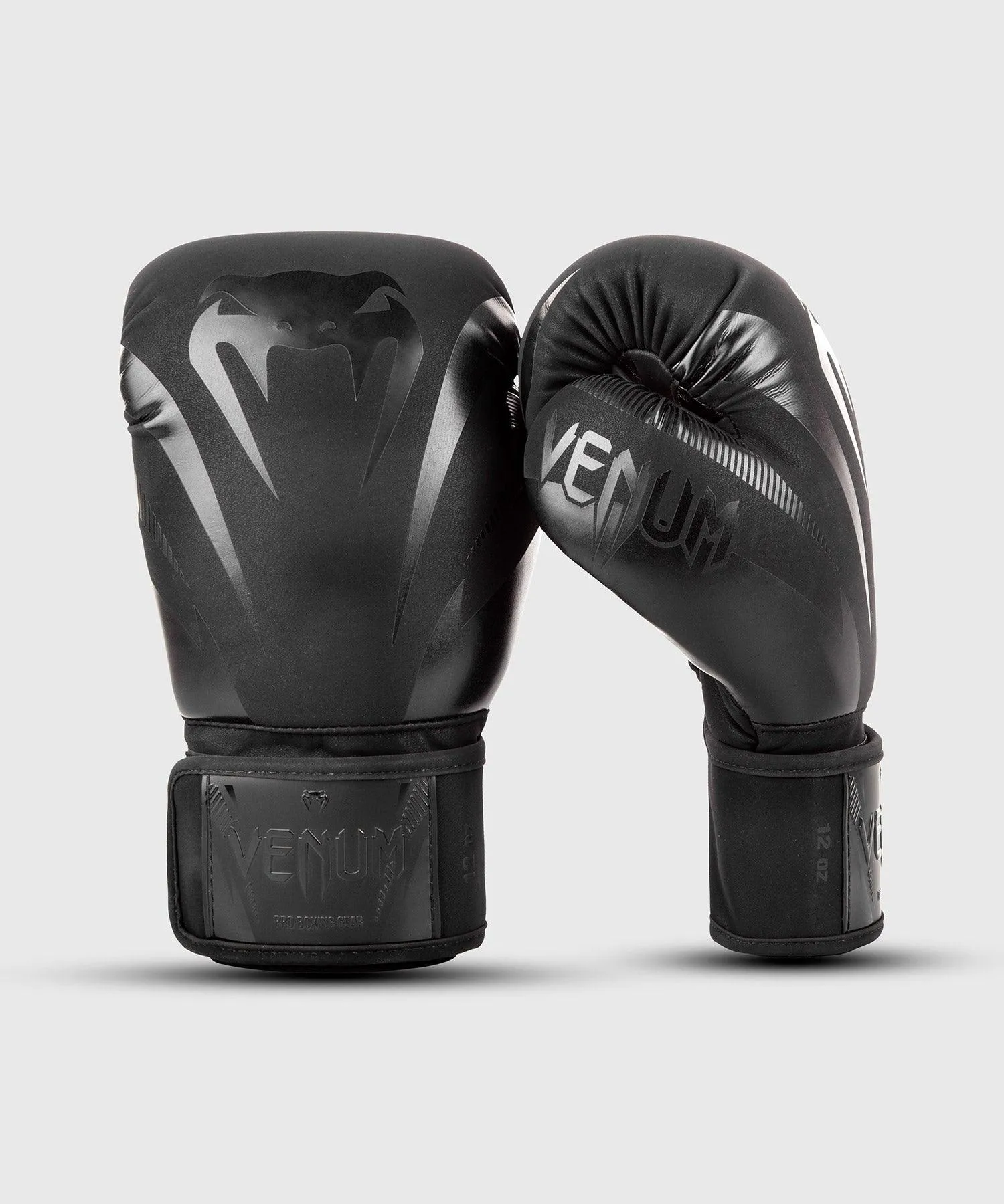 Guantes de Boxeo Venum Impact - Negro/Negro