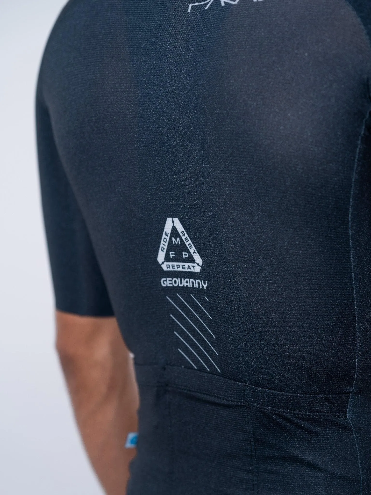 Jersey Alpinist 1.0 KNOX Paradox Sin Cierre