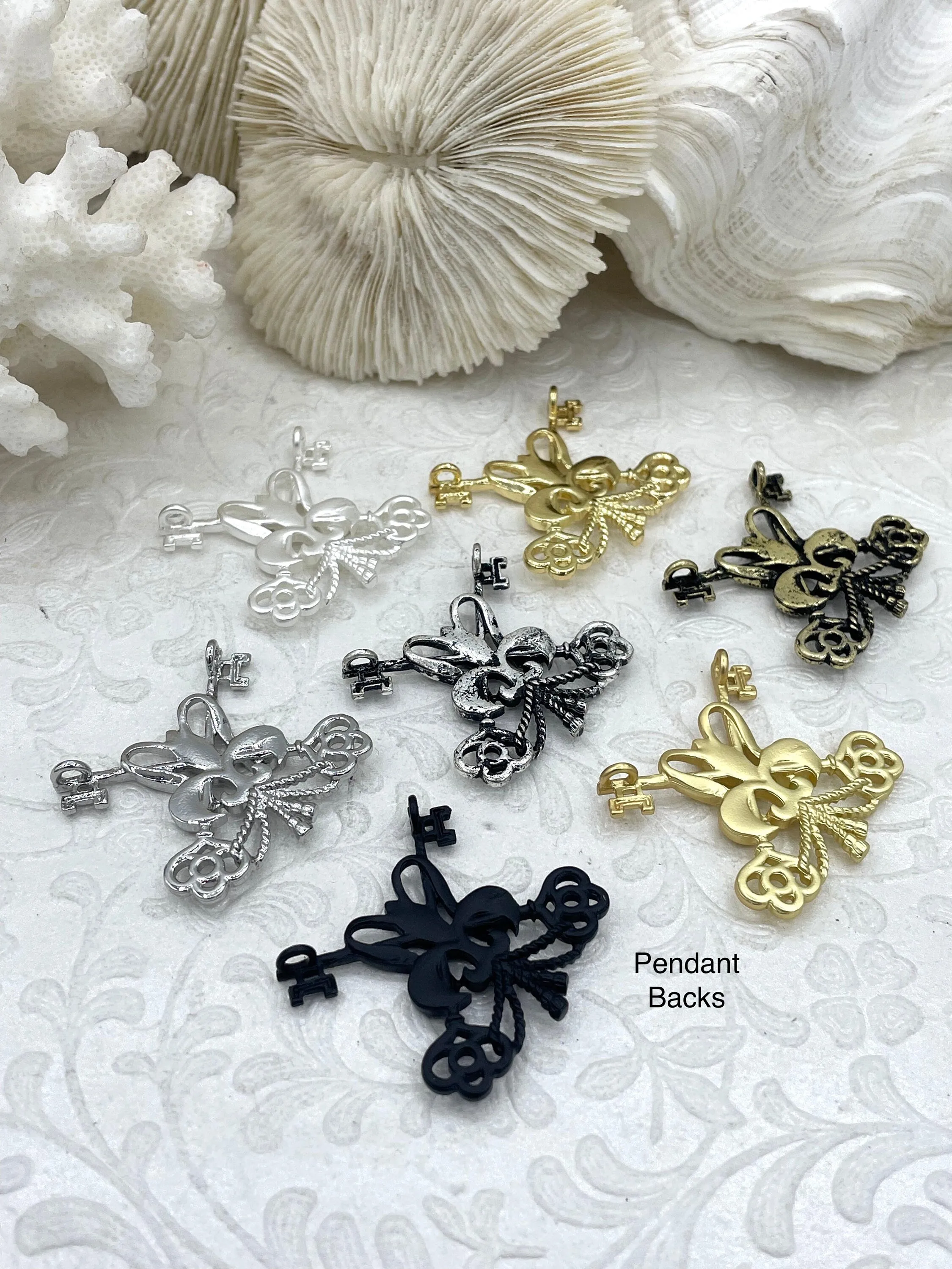 Keys De Fleur Pendants, 31mm x 33mm, High Quality, Plated Zinc Alloy Fleur De Lis Key Charms, 7 Finishes, Fast Ship.