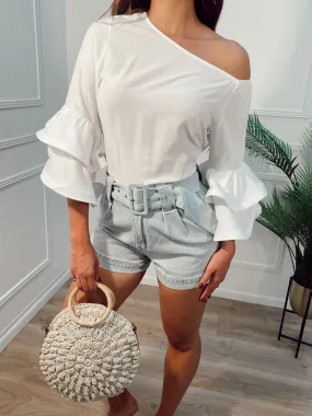 Short con fajón celeste