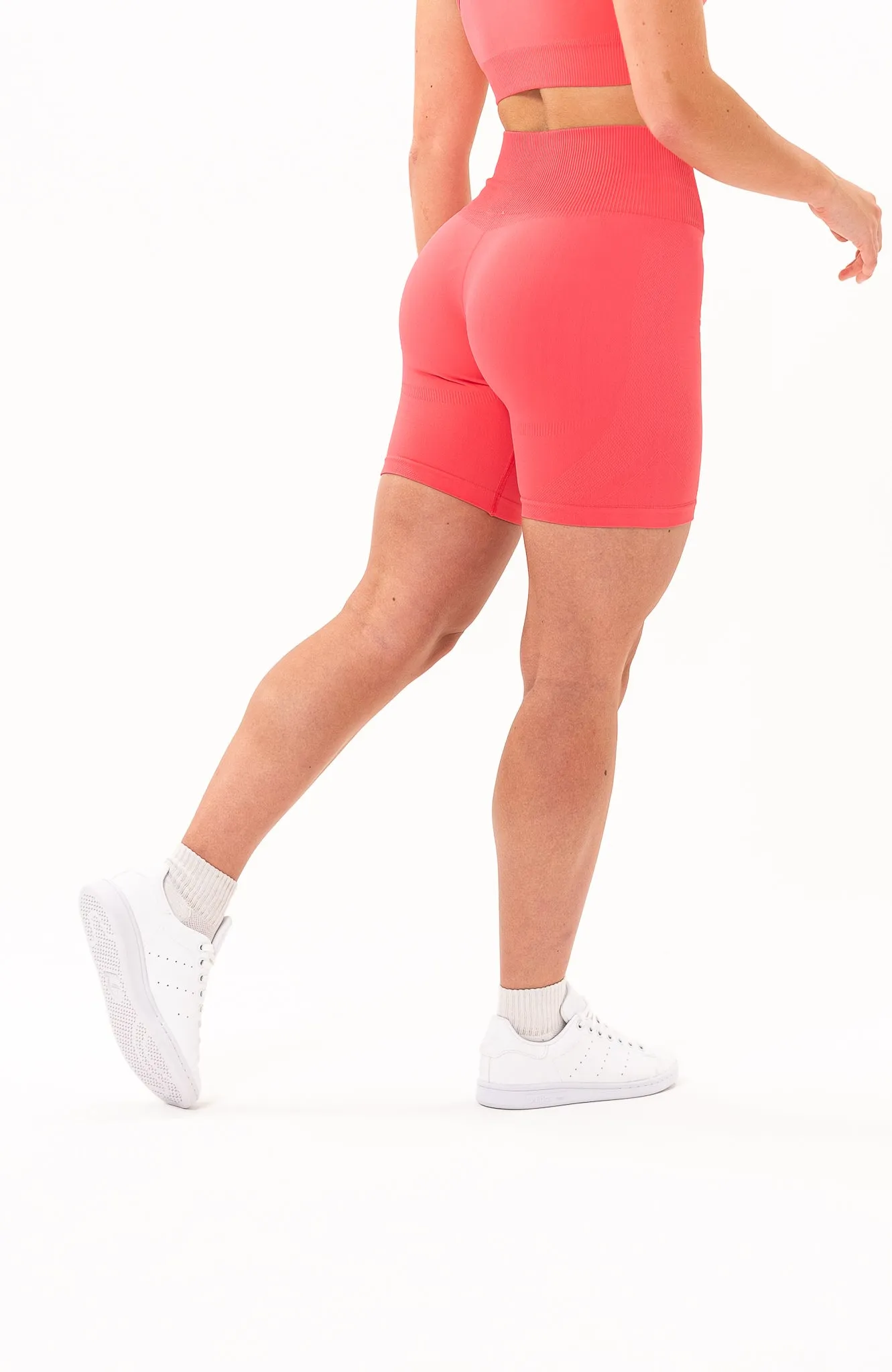 Unlimited Seamless Shorts - Coral