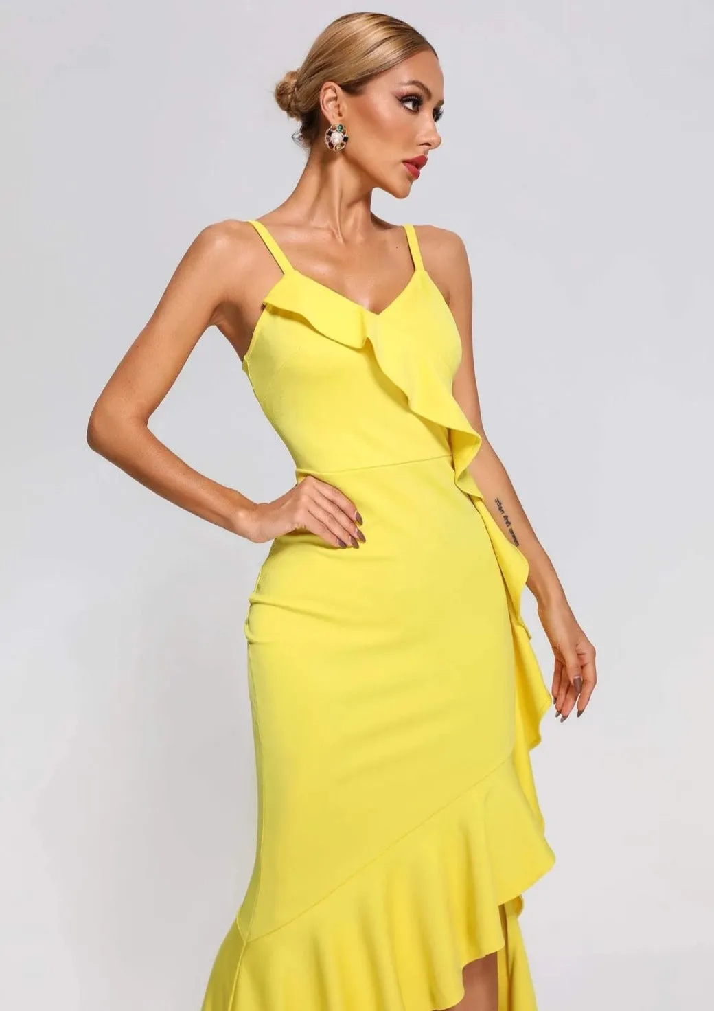 Vestido amarillo volantes